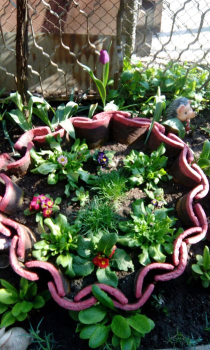 Продавам къща, и още една малка къща в двора.