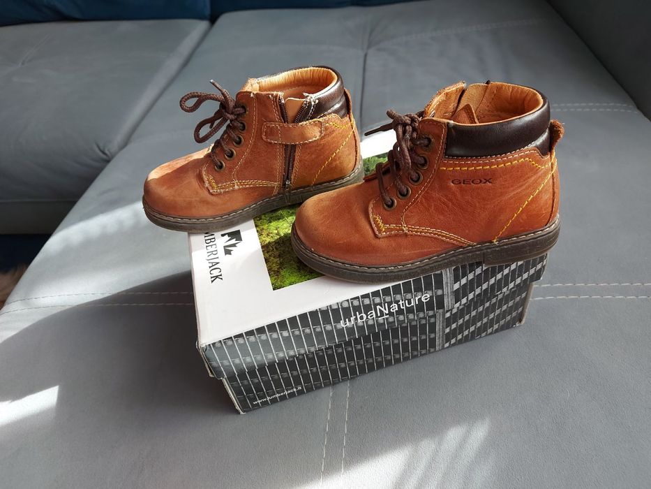 Пролетни маратонки и обувки