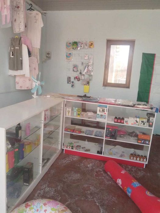 Тайёр бизнес сотилади, констовар магазин, ксеракопия,  аксесуарлар.