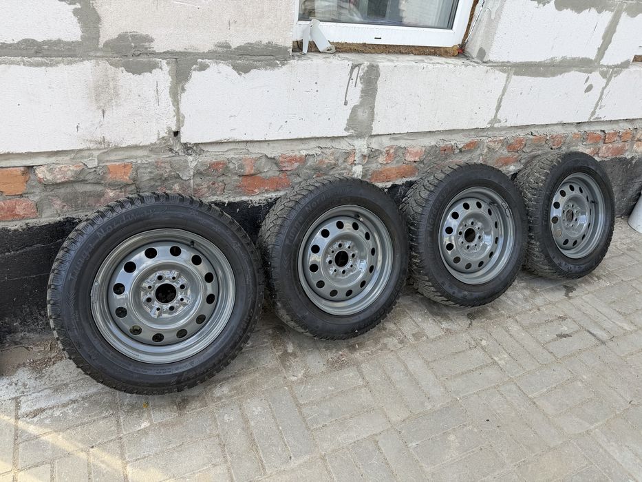 Продам болотные штампы с зимней резиной на ваз 4.98 р14