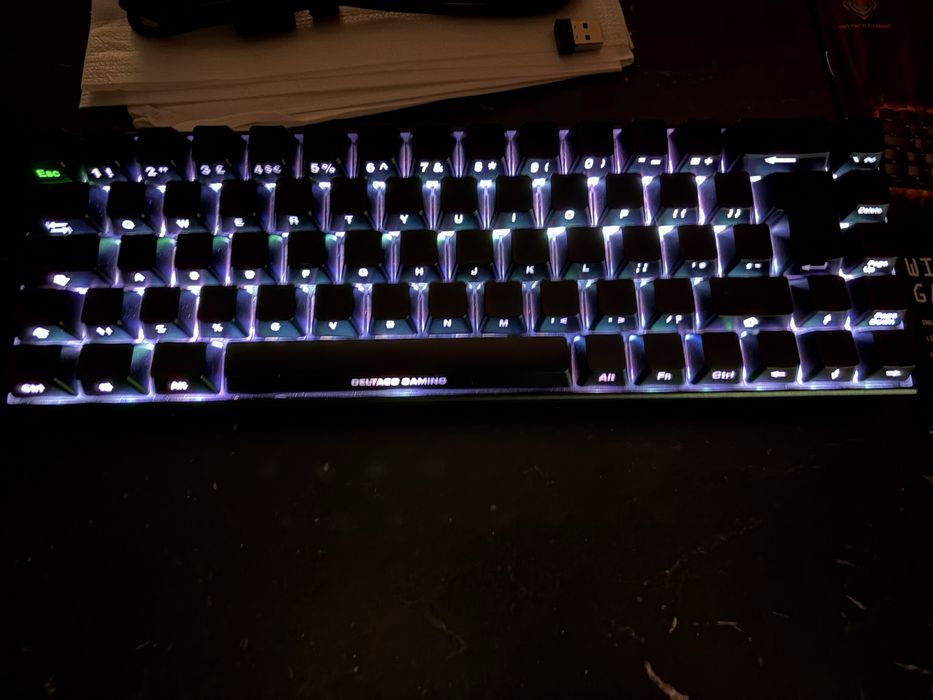 Tastatura gaming wireless bluetooth iluminata