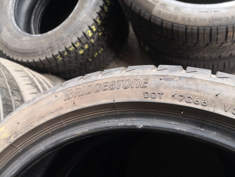 215 40 18 цола гуми Bridgestone 4 броя