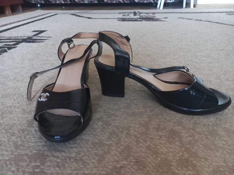 Обувь летняя женская