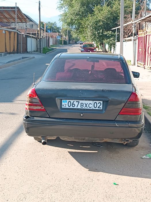 Продам w202 180c