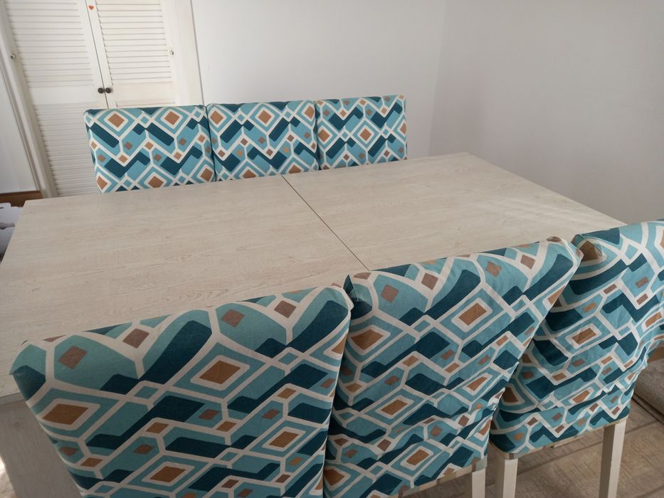 Masa cu scaune (+ huse scaune)