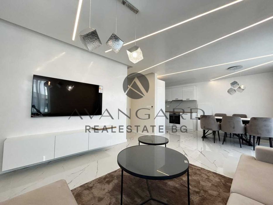 Продава се Тристаен апартамент в Пловдив, Остромила - 299 кв.м за 563 €/кв.м - Снимка #1