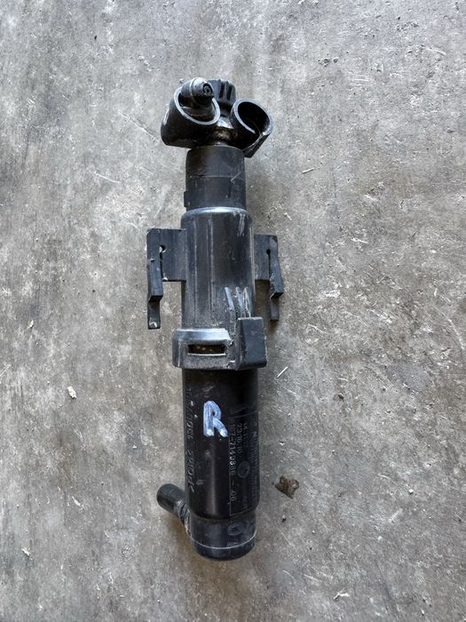 Spalator far stanga/dreapta Bmw Seria 5 F10/F11 F07 GT original sh