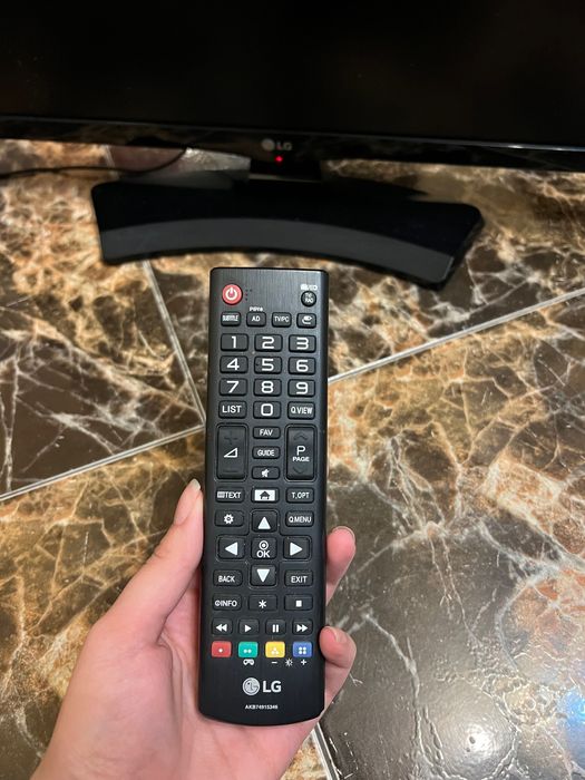 Продавам телевизор