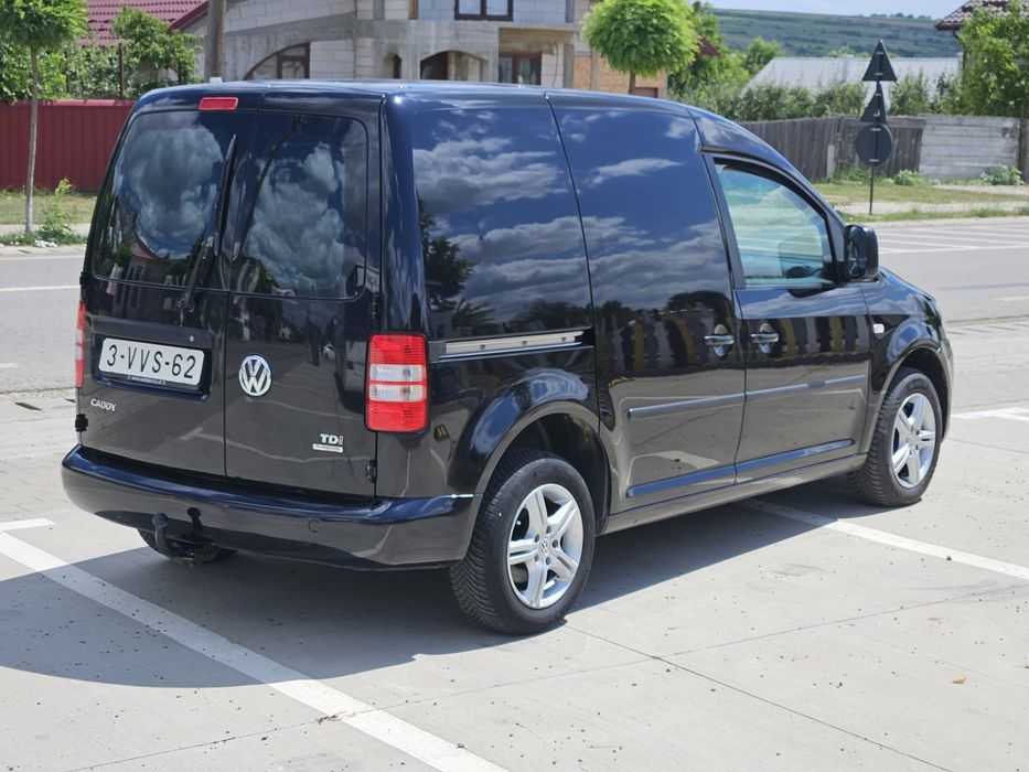 Vw caddy an 2012 1.6tdi 102 cp