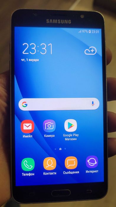 Продавам Самсунг галакси J7