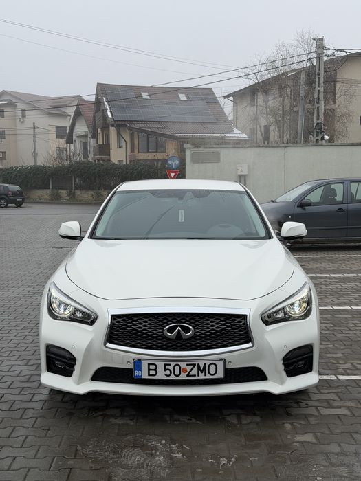 Infiniti Q50 S Hybrid / 375 cai / v6