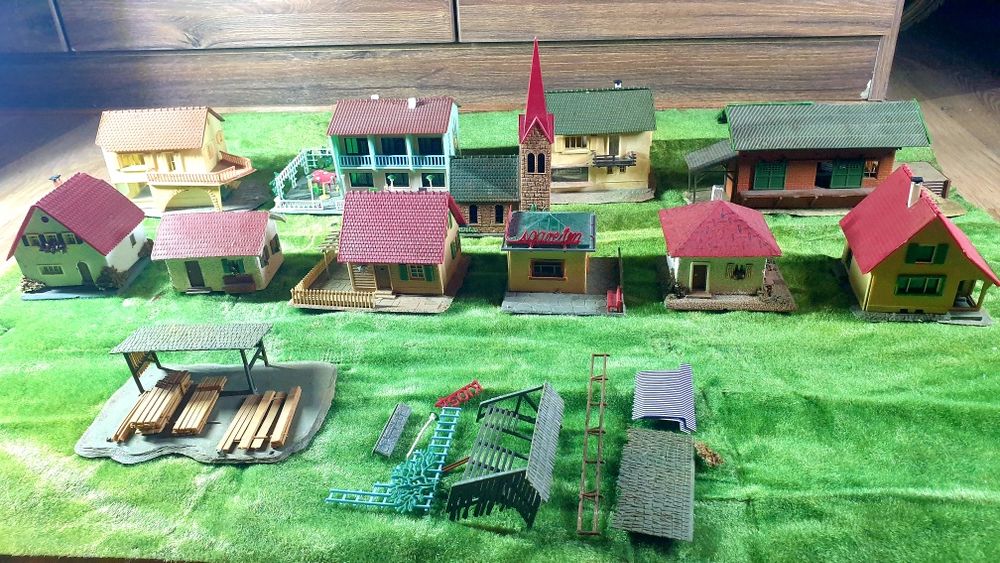 Lot șine Marklin L plus machete case