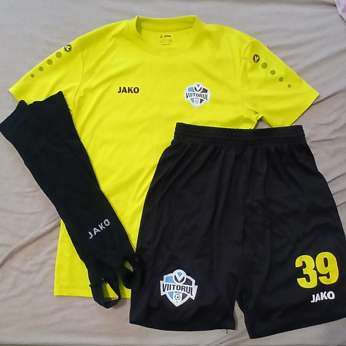 Vand echipament fotbal