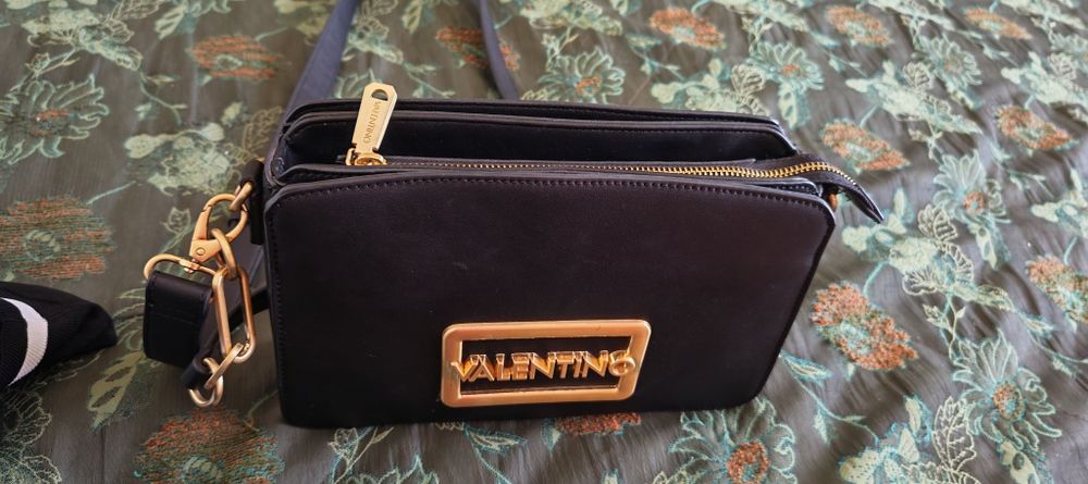 Оригинална Чанта Valentino