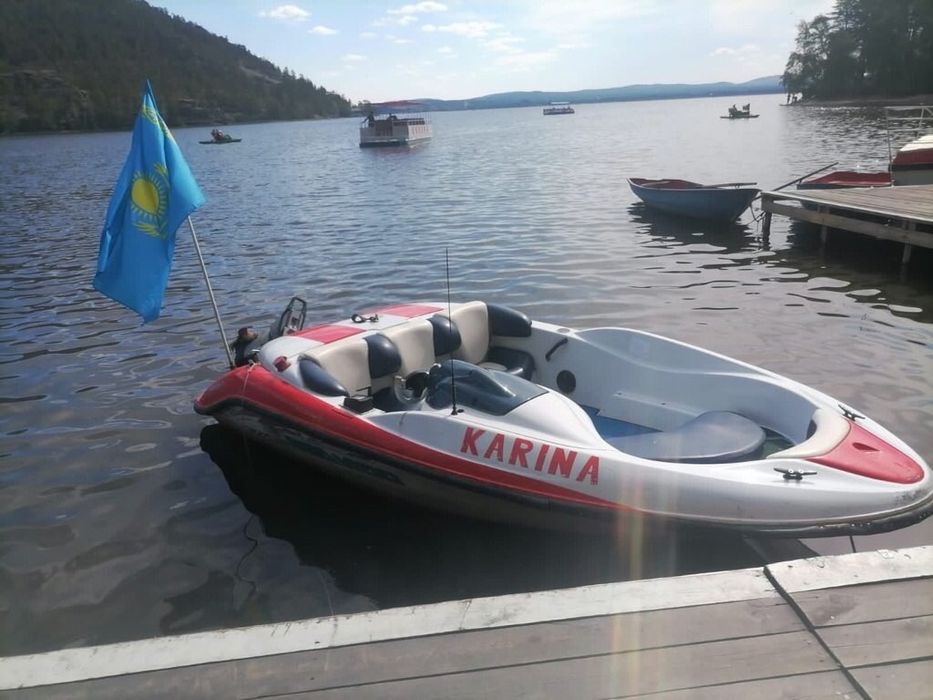 Продам катер. Находиться в боровом