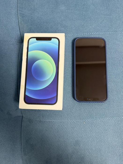 Telefon iPhone 12