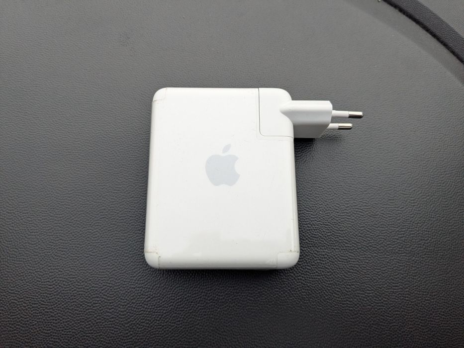 Apple AirPort Express 802.11n (1-во поколение) – Model A1264