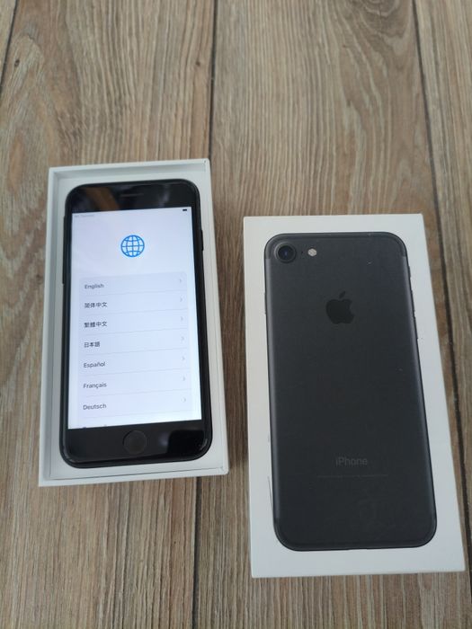 iPhone 7 32гб в отличном состоянии