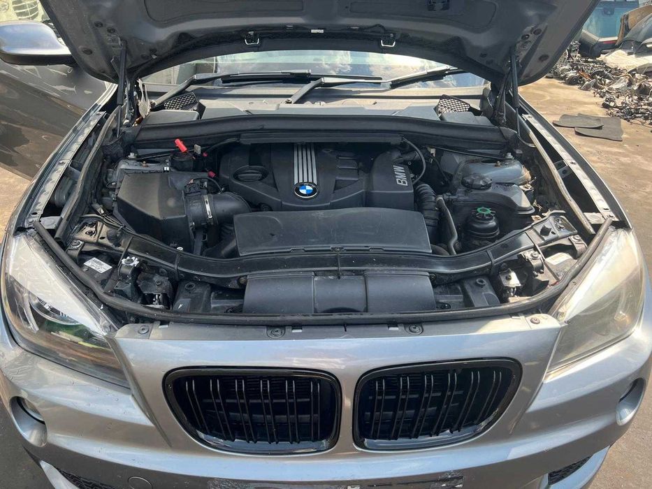 Dezmembrez BMW x1 e84 M-pachet n47/bara x1/far x1/stop x1/capota x1/