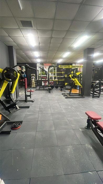 Абонемент в сеть залов, бассейн Pyramid