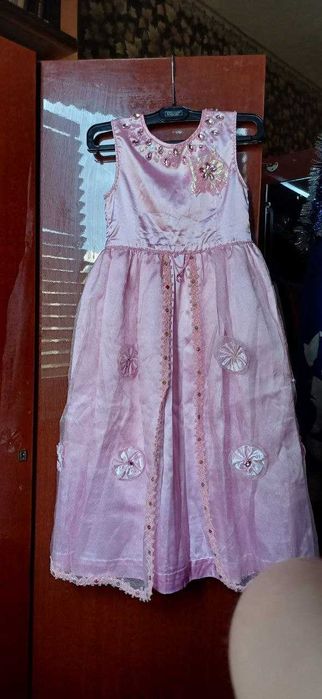 Костюмы для праздников