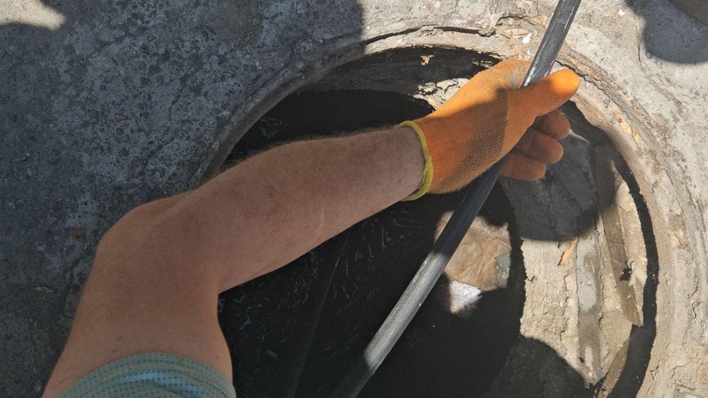 Канализатция тозалаш хизмати kanalizatsiya tozalash xizmati