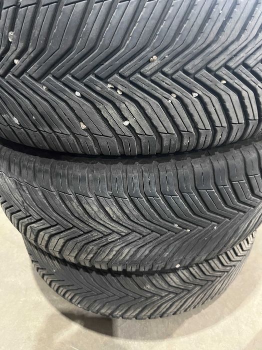 R19 235/50 - гуми - Michelin Cross Climate 2 (Всесезонни) - 4 бр.