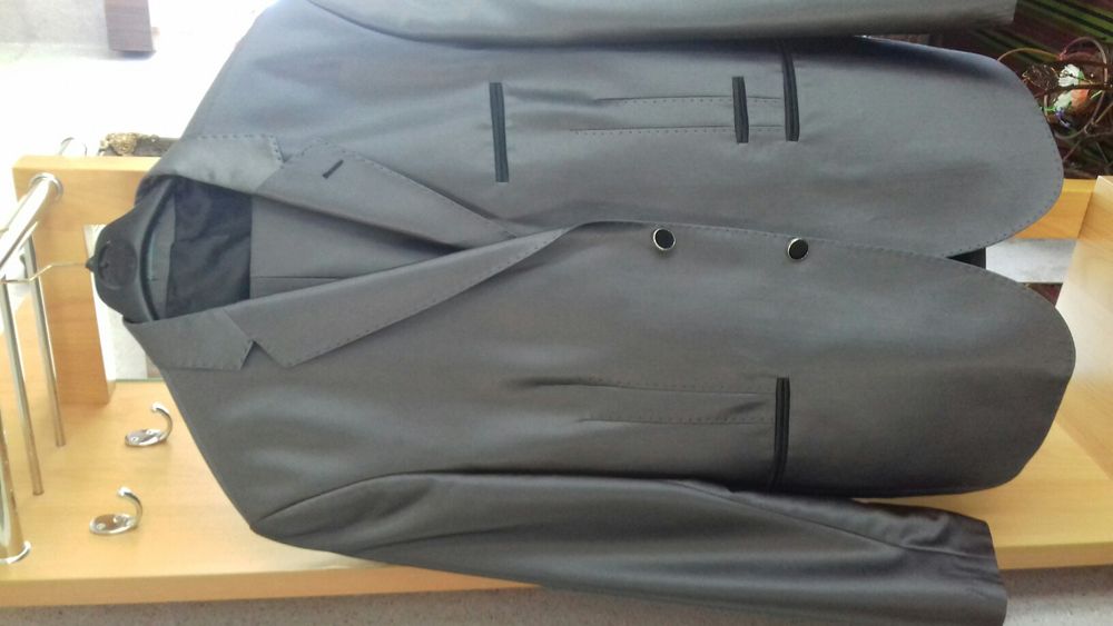 Costum barbati