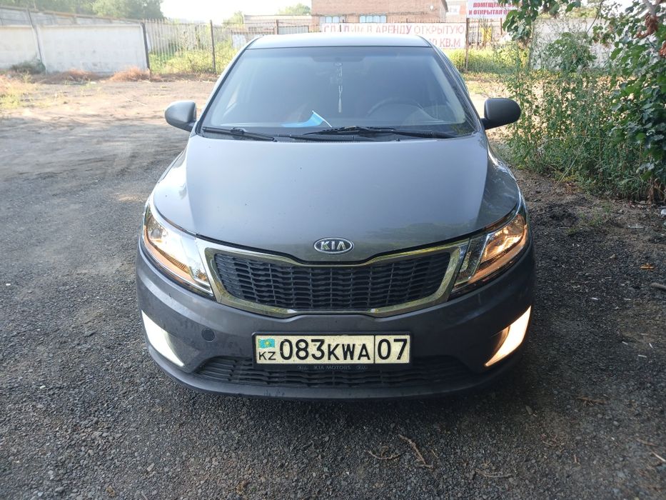 Киа рио 2012 г. Автомат.