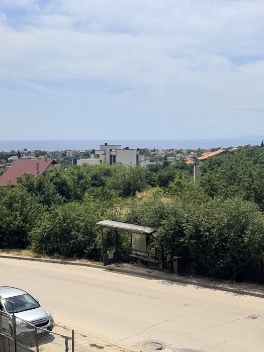 Тристаен апартамент