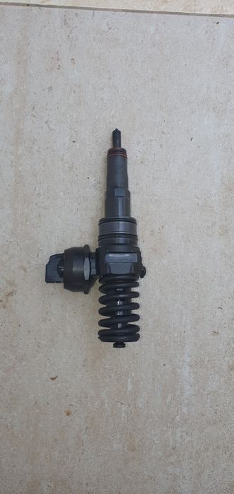 Injector pasat b6
