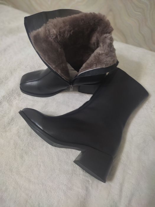 Зимние женские сапоги