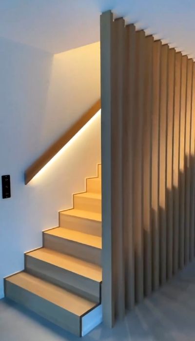 Riflaje interioare din lemn masiv