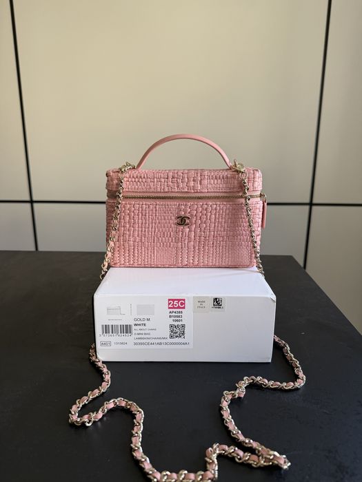 Chanel Vanity Caviar чанти