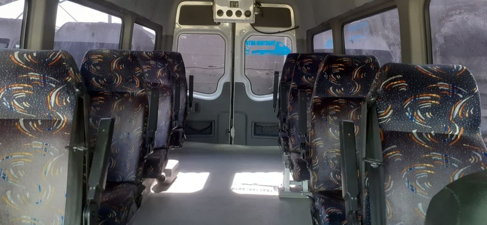 Vând microbuze Mercedes Sprinter 8+1