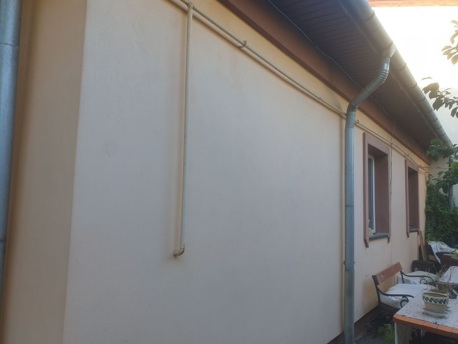 Proprietate de vânzare