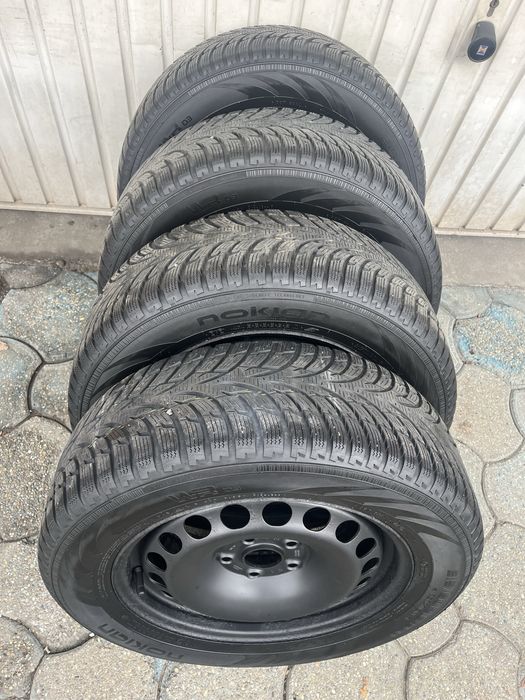 Jante 5x112mm, anvelope iarna 215/60 R16 VW Passat, Seat, Skoda, Audi