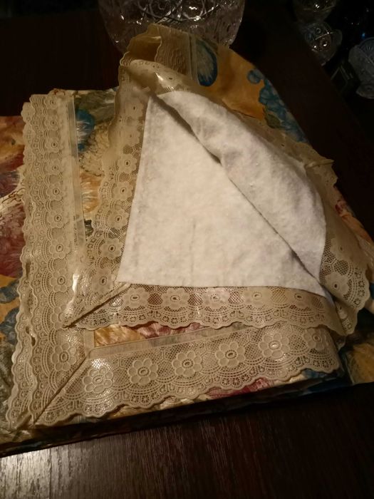 скатерть  262- 152см