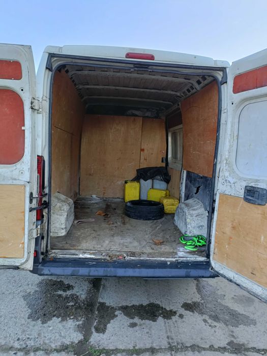 Пежо Боксер товарен