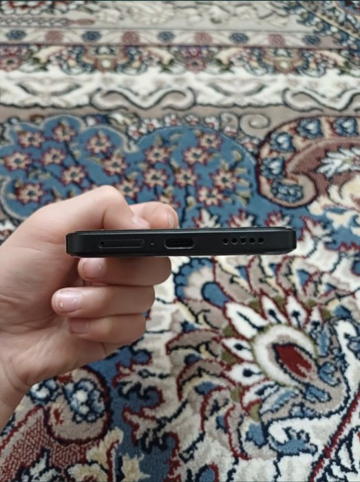 Poco x6 pro 12/512 xolati yangi