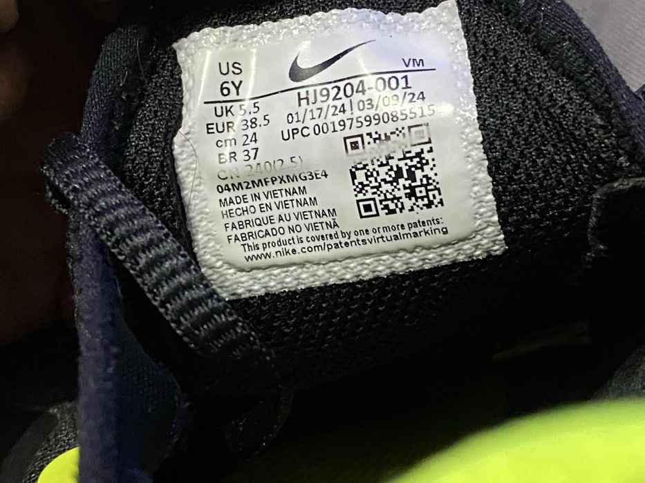 Маратонки - NIKE  100% Оригинални N: 38.5