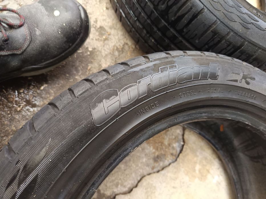 Летни гуми 17 цола 225/50/17 2 броя