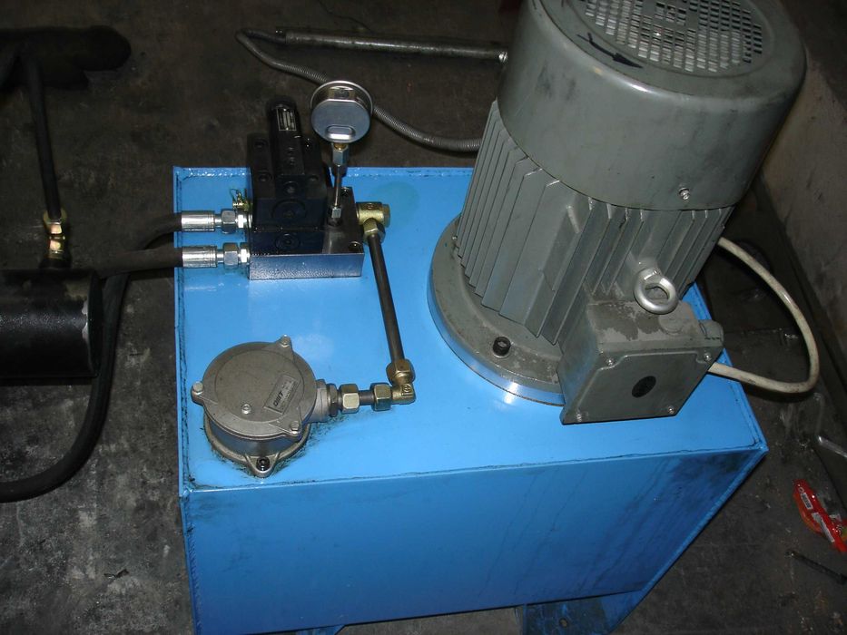 Хидравлични станции