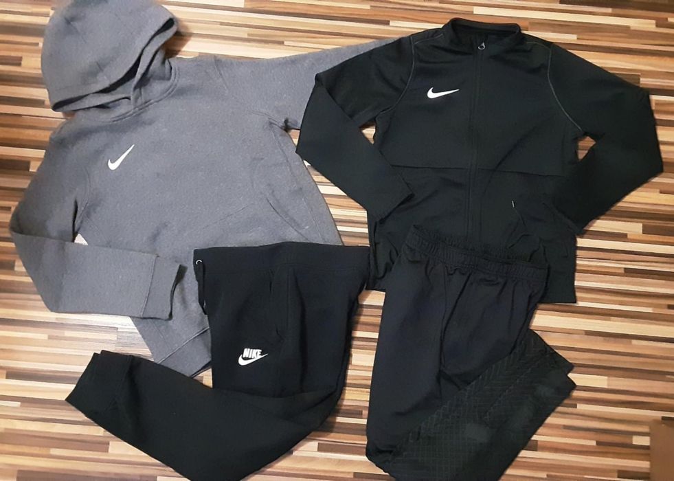 ( М 137/147) NIKE оригинални екипи