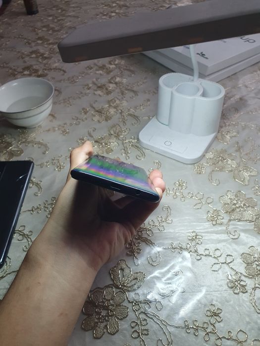 Телефон Samsung A50