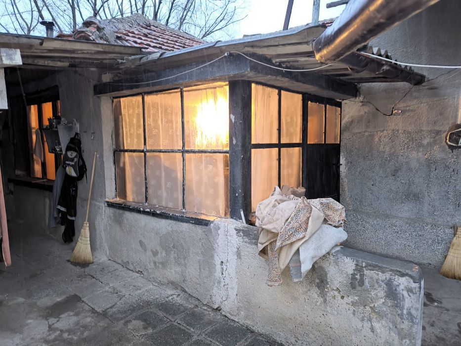 Къща в село Ковач