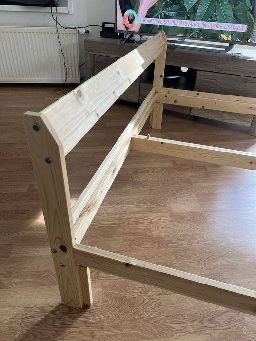Pat Ikea NEIDEN cu saltea si somiera 140 x 200