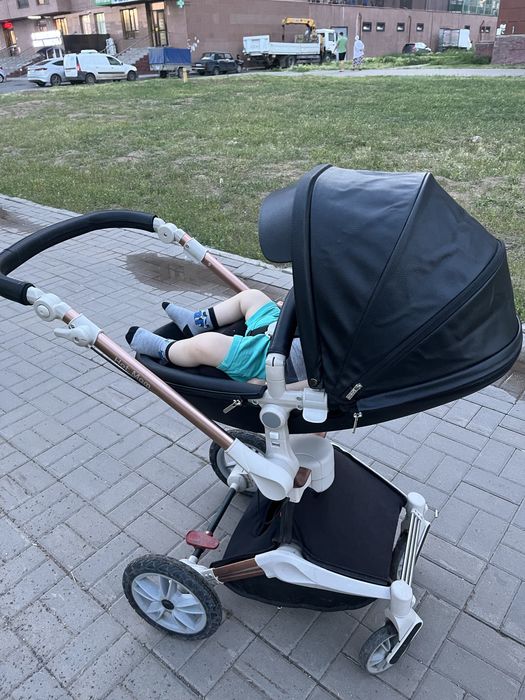 Срочно продам коляску