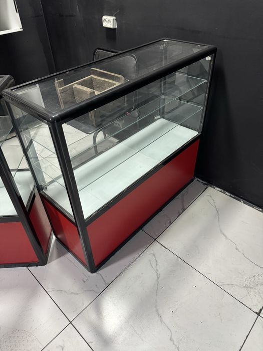 Продам шкафы и ресепшен