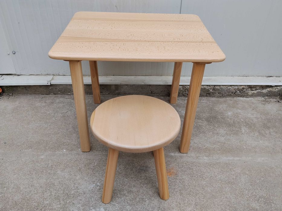 Măsuță cu taburet din lemn masiv de fag pentru copii